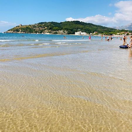 Minturnae Hotel Скаури Екстериор снимка