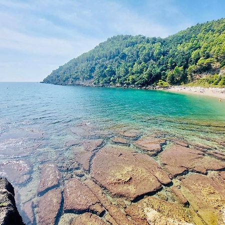 Minturnae Hotel Скаури Екстериор снимка