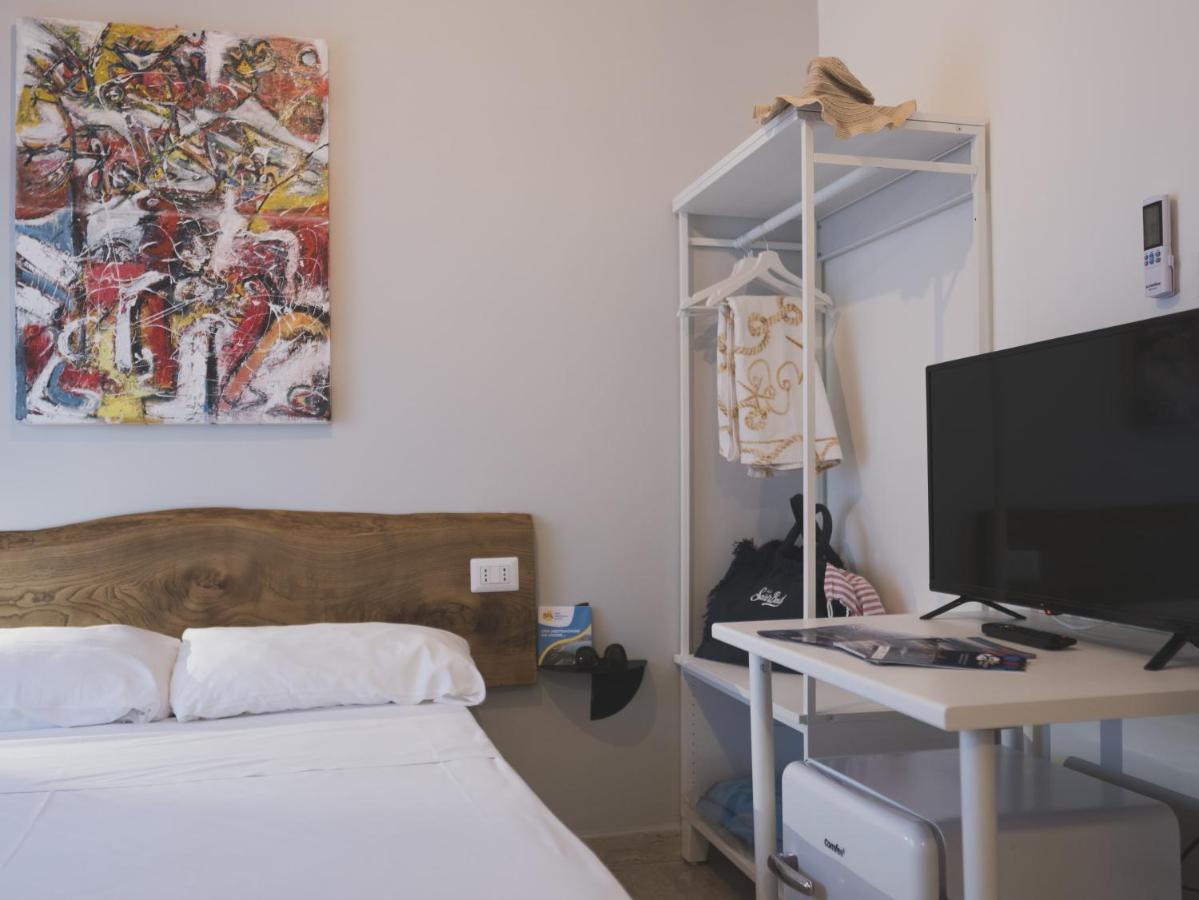 Minturnae Hotel Скаури Екстериор снимка