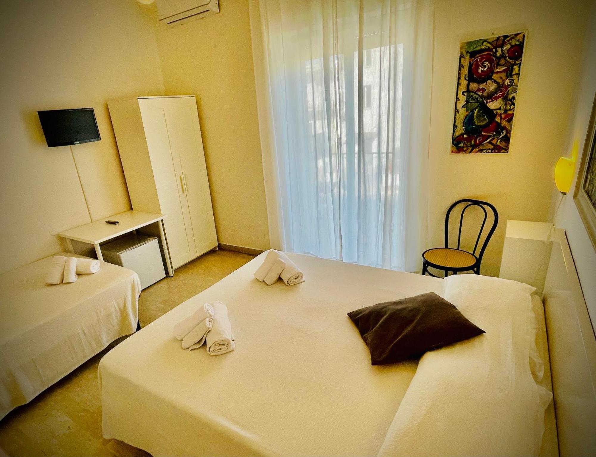 Minturnae Hotel Скаури Екстериор снимка