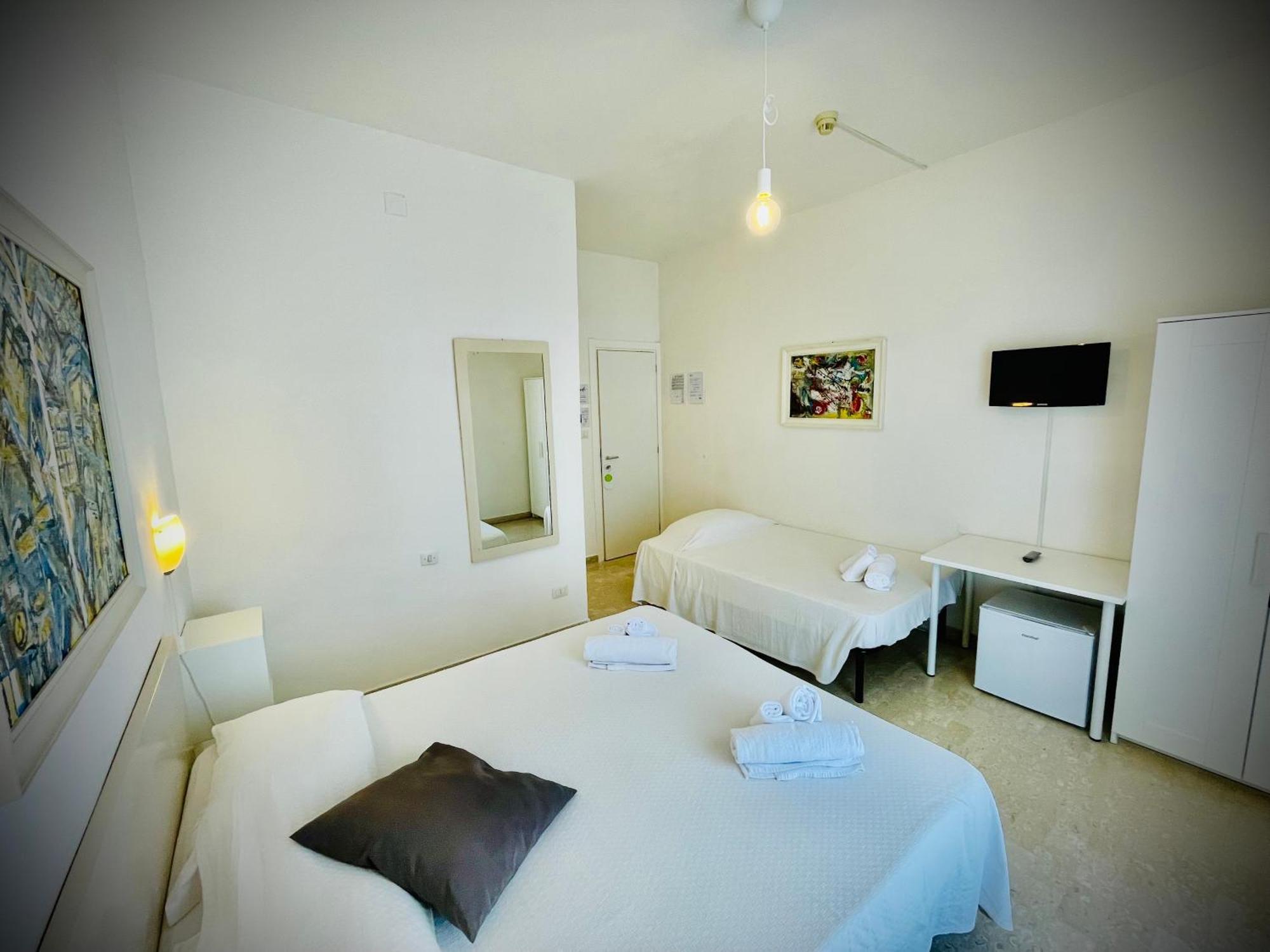 Minturnae Hotel Скаури Екстериор снимка