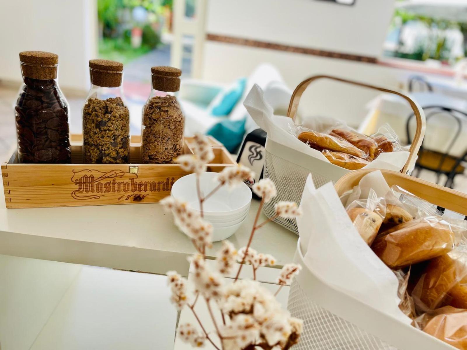Minturnae Hotel Скаури Екстериор снимка