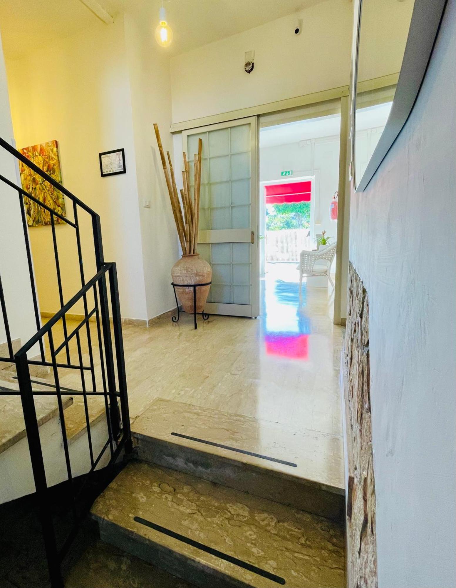 Minturnae Hotel Скаури Екстериор снимка