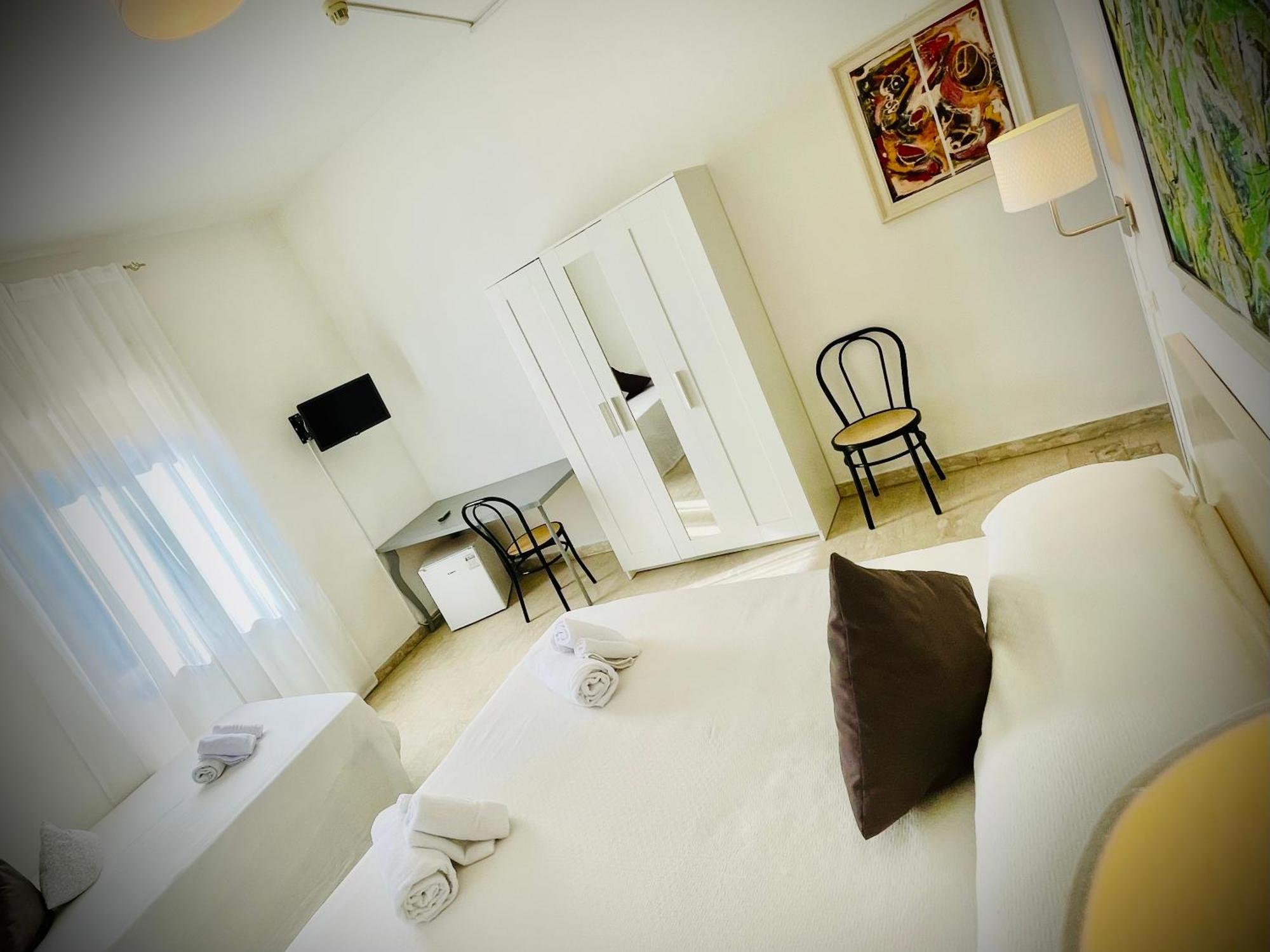 Minturnae Hotel Скаури Екстериор снимка