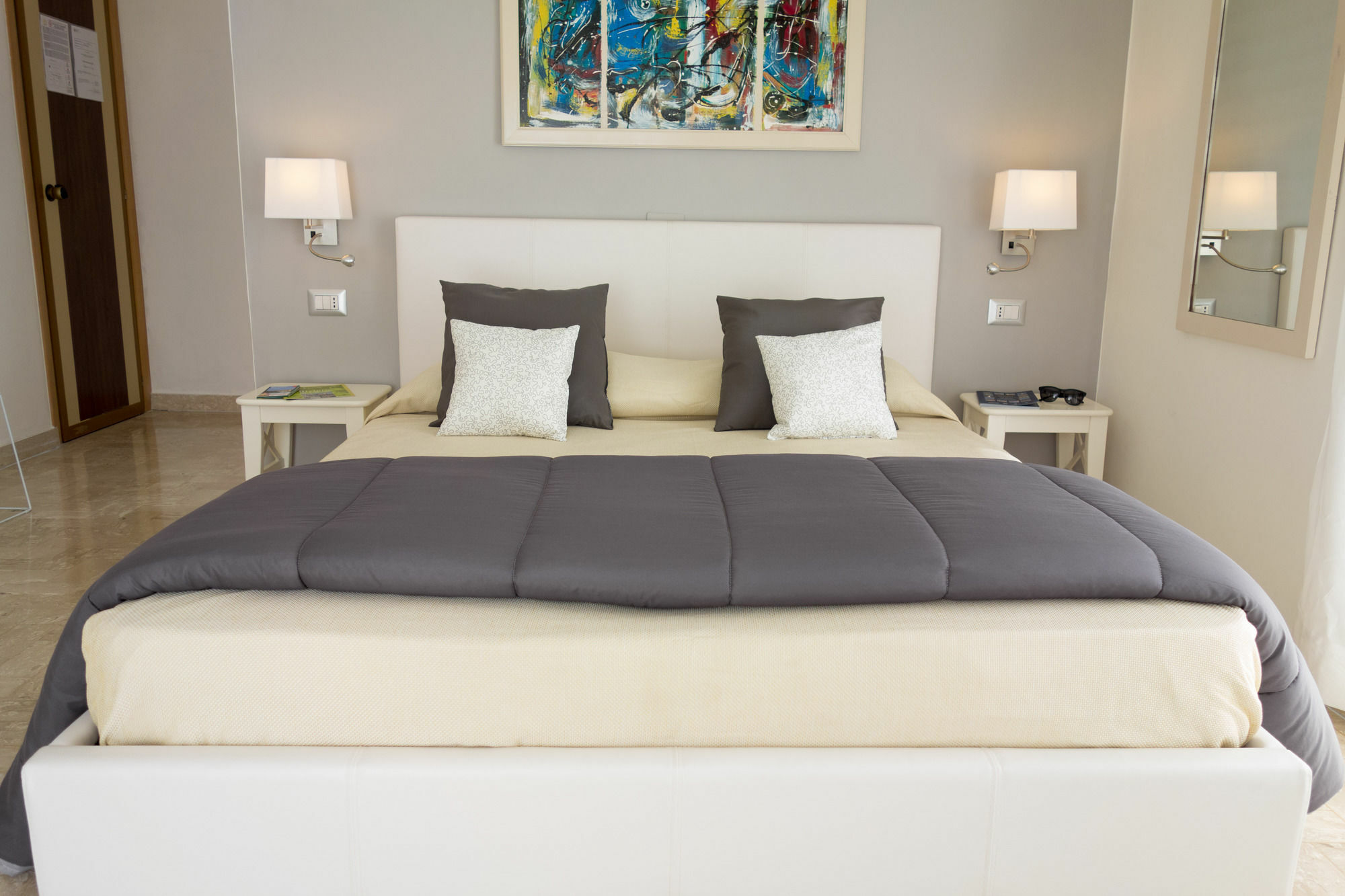 Minturnae Hotel Скаури Екстериор снимка